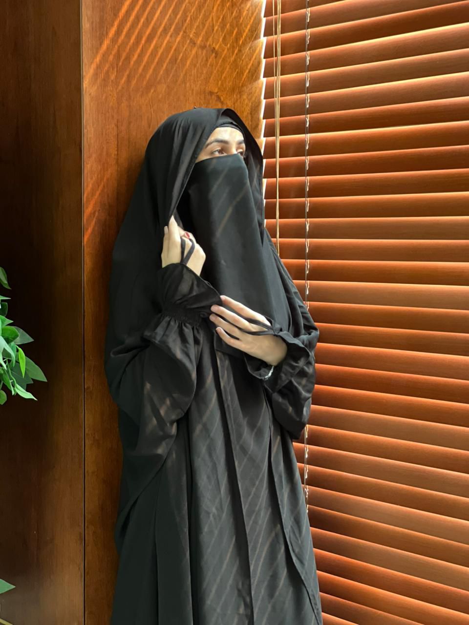Black Saudi Jilbab Abaya